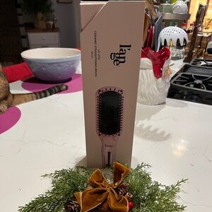 L’ange straightening Brush